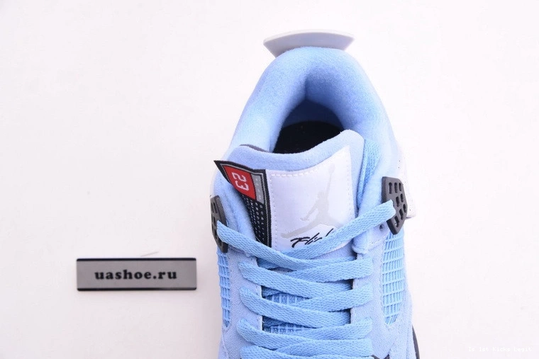 4 CT8527-400 Jordan Retro blue